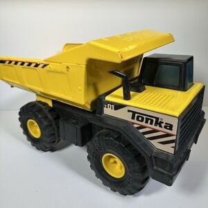 Tonka Steel Classics Dump Truck T01 #93918 2012 Yellow Construction Toy XMB-975